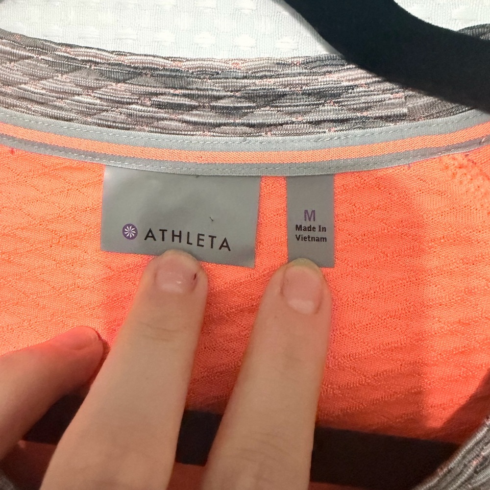 Athleta Snowscape Quilted Crew Neck Pullover Gray Orange Active Top M - Picture 3 of 6